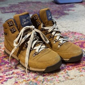 The North Face Tan Hiking Boots- 🥾 Women’s Size 8 - Good Condition!